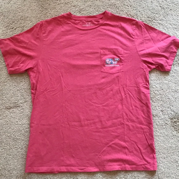 Vineyard Vines Other - Salmon Vineyard Vines men’s t-shirt